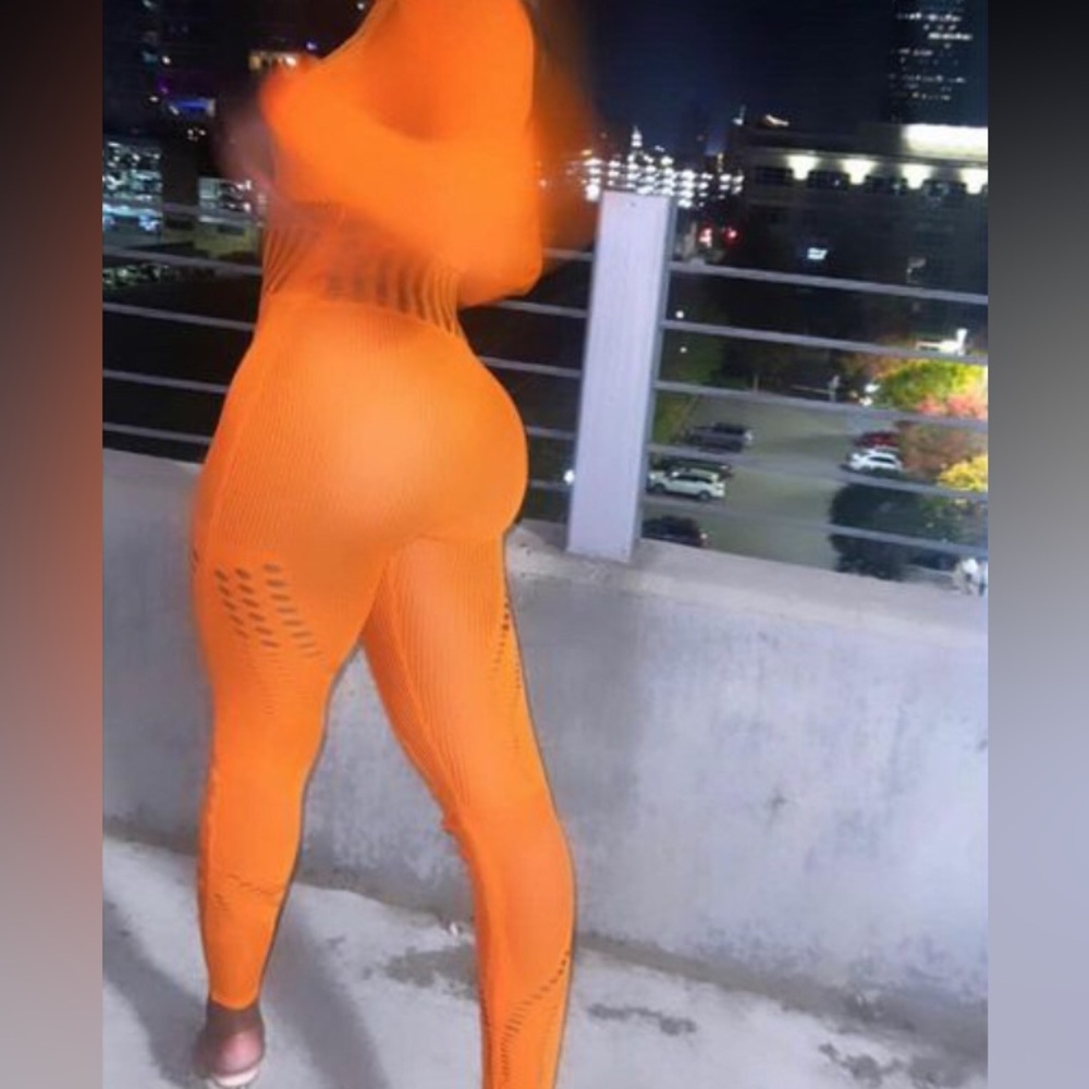 Orange Knit Jumpsuit 🍊 Size S